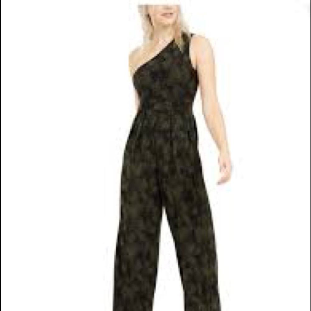 Free People
Maya One Shoulder Jumpsuit